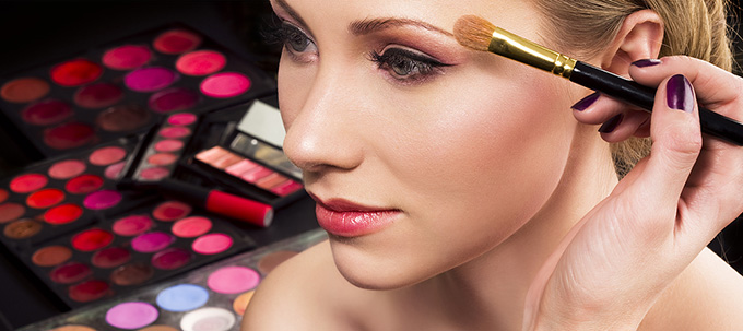 Step by Step Guide to Apply Makeup in a Perfect Way