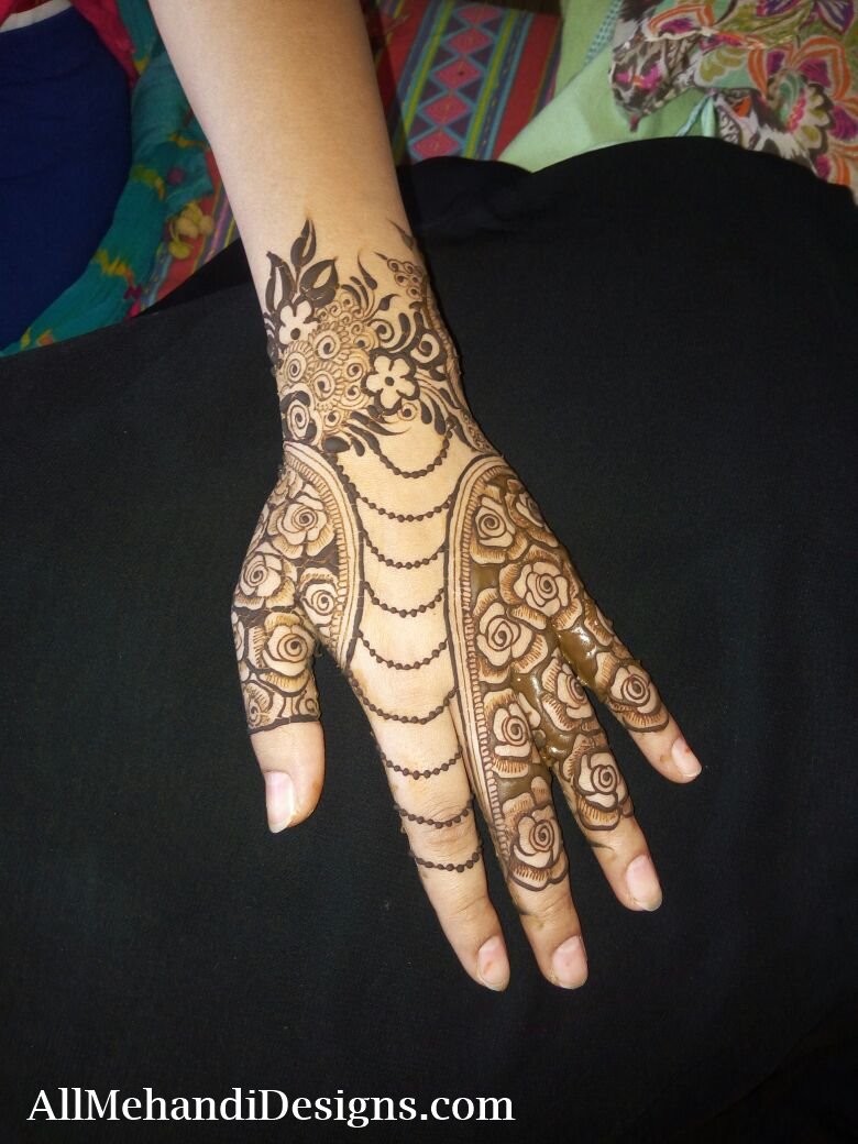 Mehndi Artist in Surat Mehandi Designers in Surat No.1 Best Mehndi Artist & Designer in Surat, Gujarat | Call Now Hire Our Best Mehendi Artist & Designer in Surat, Gujarat for Wedding as Well as Other Special Events at Most Affordable Price. Call Now for an Appointment.