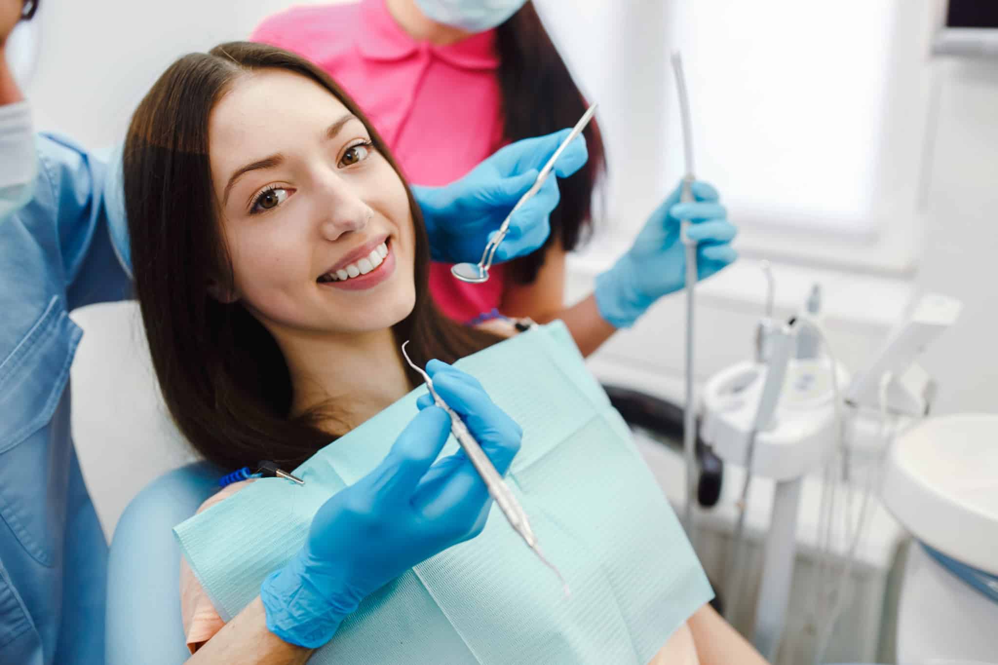 8 raisons pour lesquelles vous devriez avoir des examens dentaires réguliers